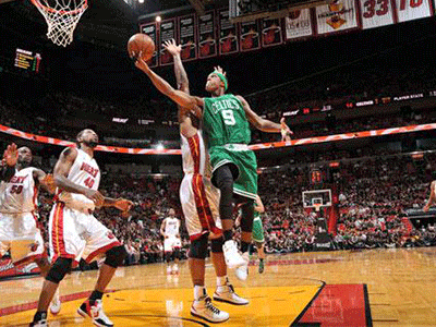 腾讯nba_腾讯nba在线免费_腾讯nba无插件高清雨燕直播